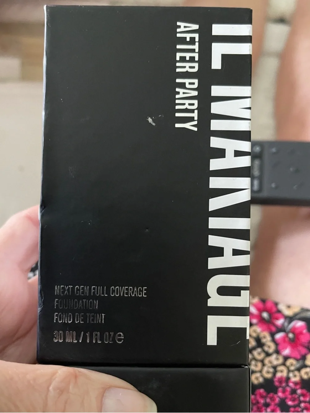 Il Makiage AFTER PARTY Next Gen Full Coverage Foundation-45- swatched